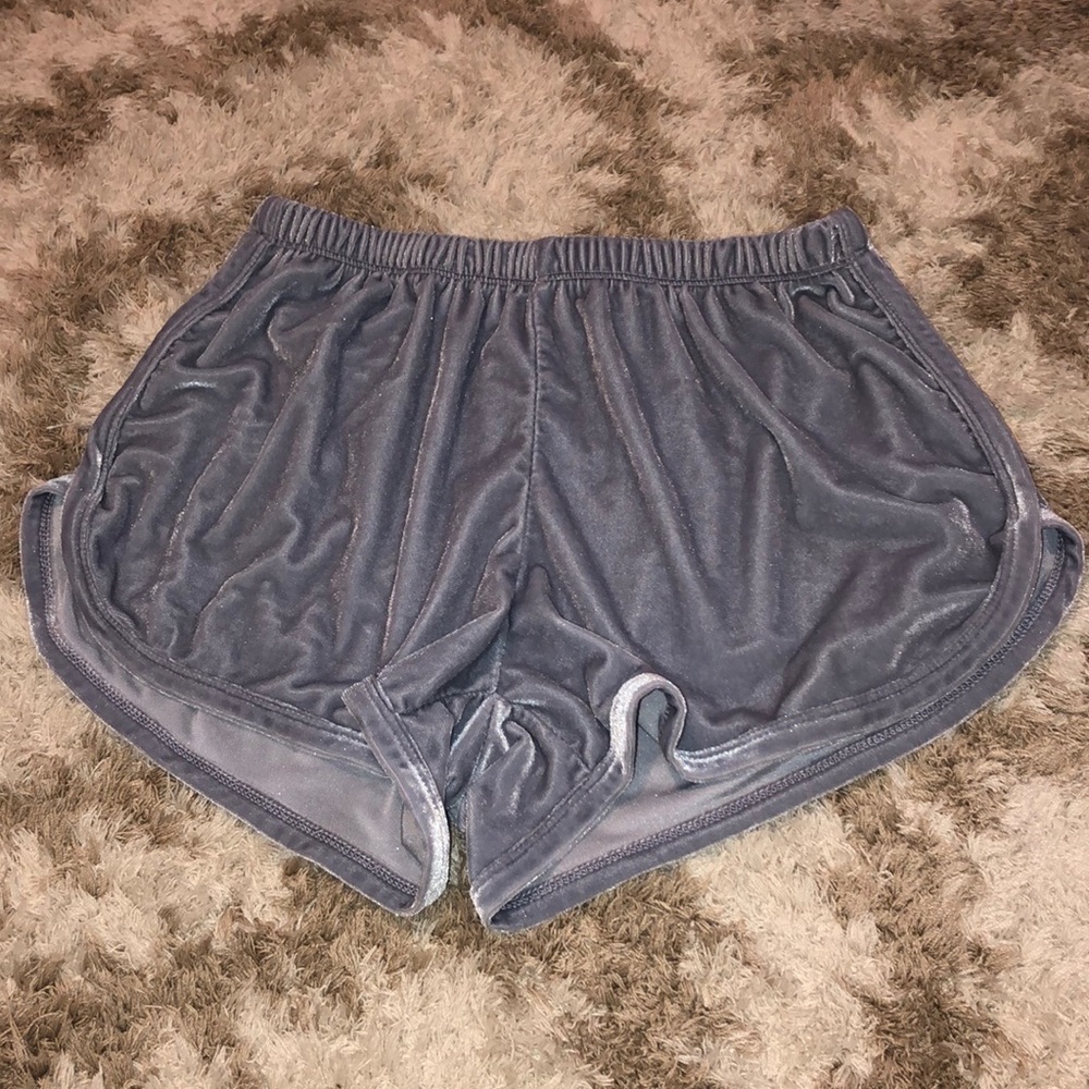 🎐John Galt (brandy melville) shorts